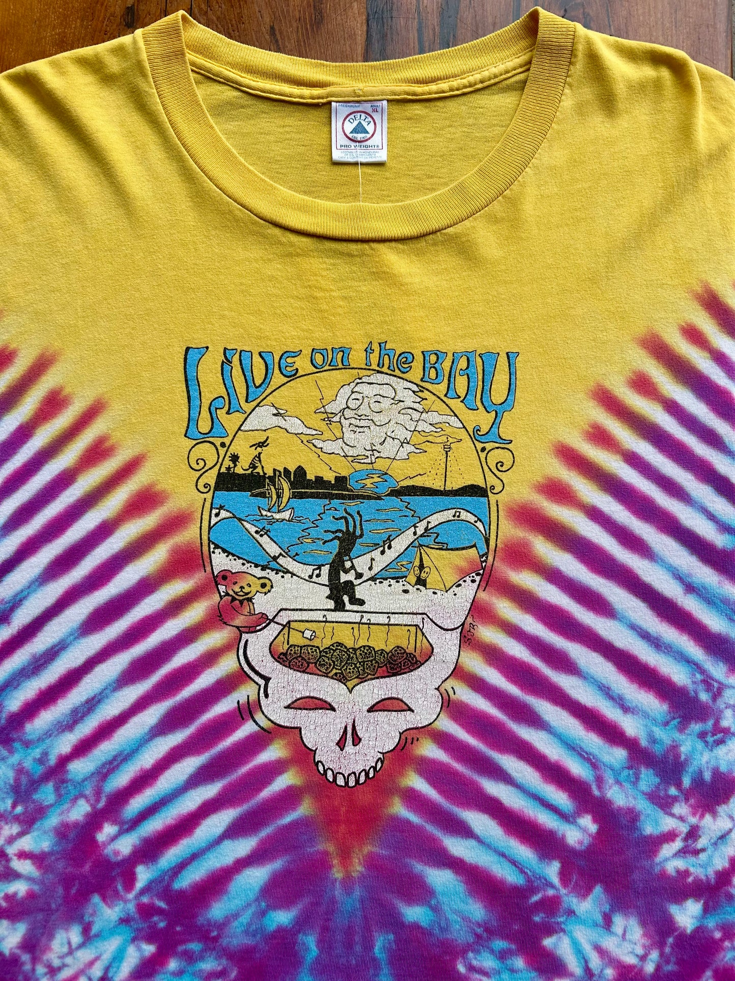1998 Live On The Bay Jerry Garcia Band Tie-Dye T-Shirt. Size XL