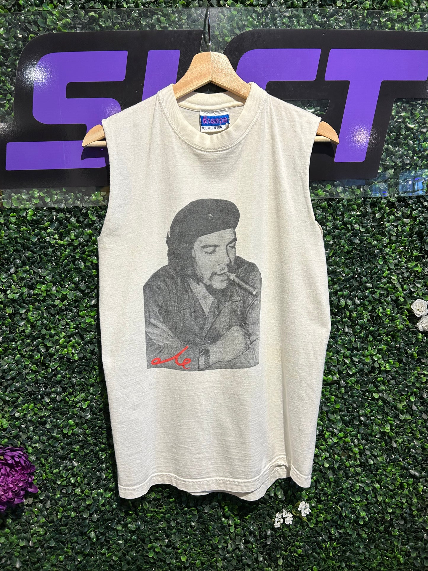 Vintage Che Guevara Cut-Off Shirt. Size Medium