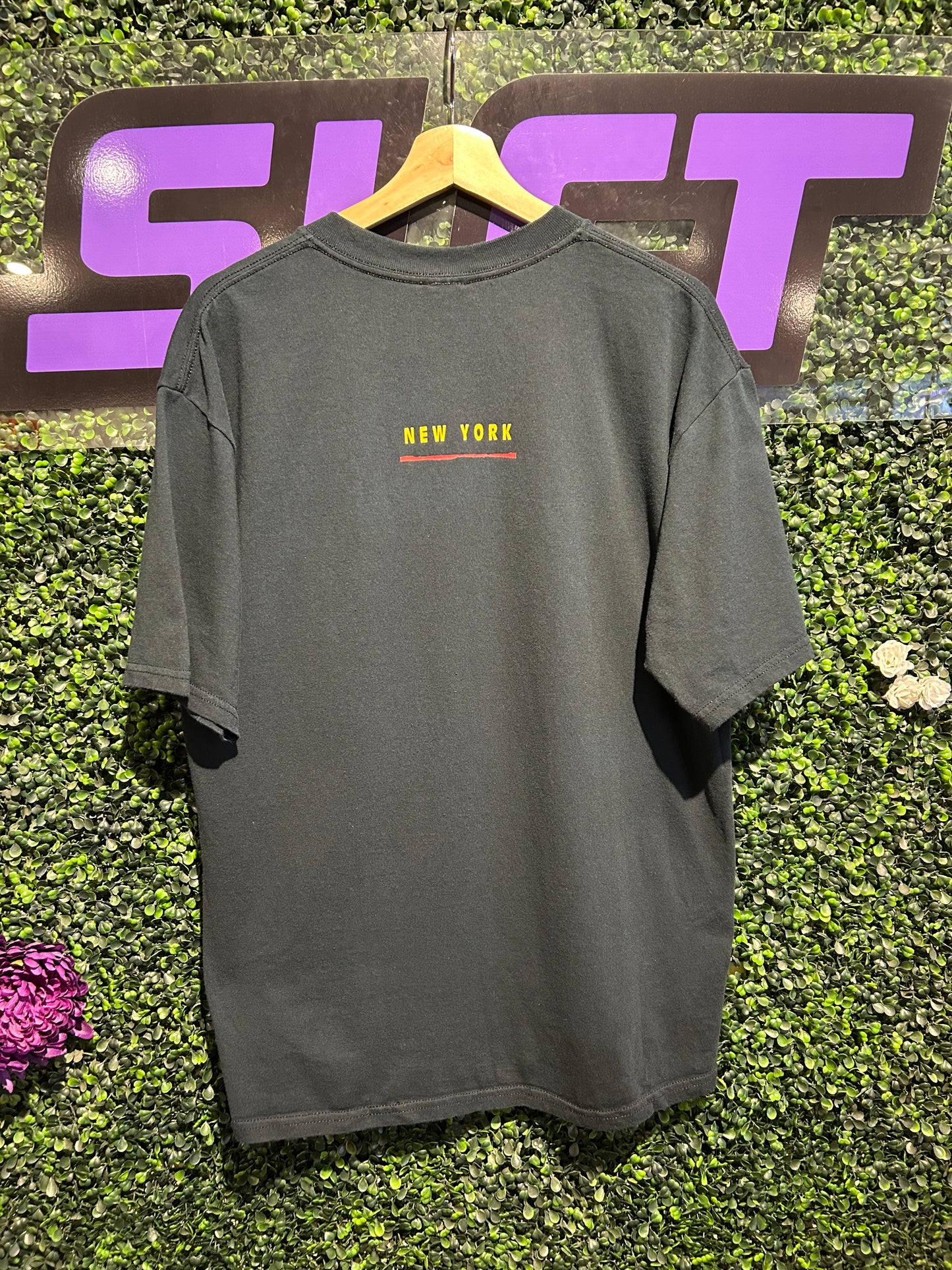 00s Lion King Broadway Musical New York T-Shirt. Size Large