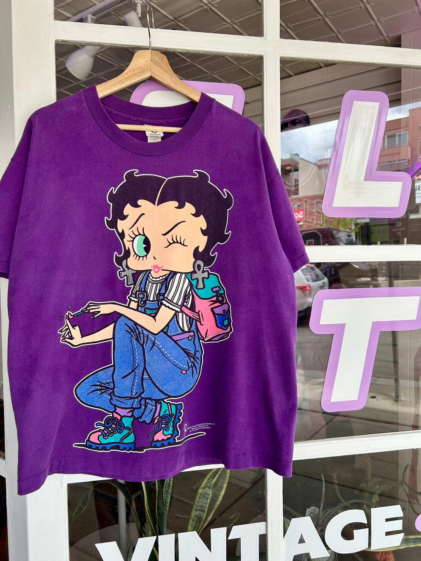 1994 Betty Boop T-Shirt. Size Large