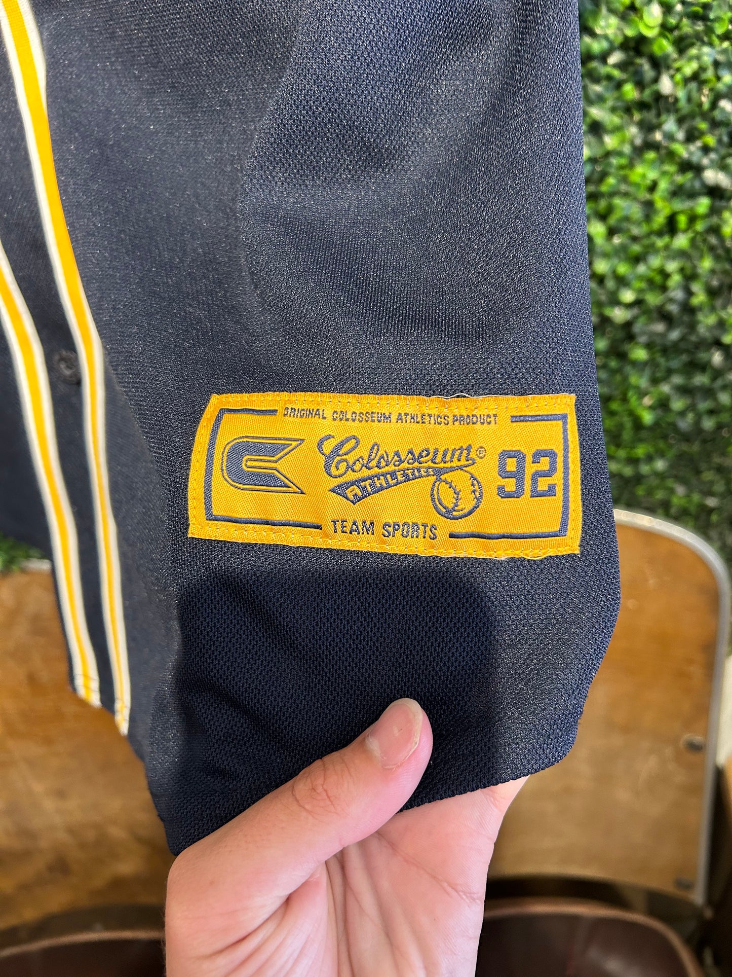 Vintage Michigan Wolverines Baseball Jersey. Size XL