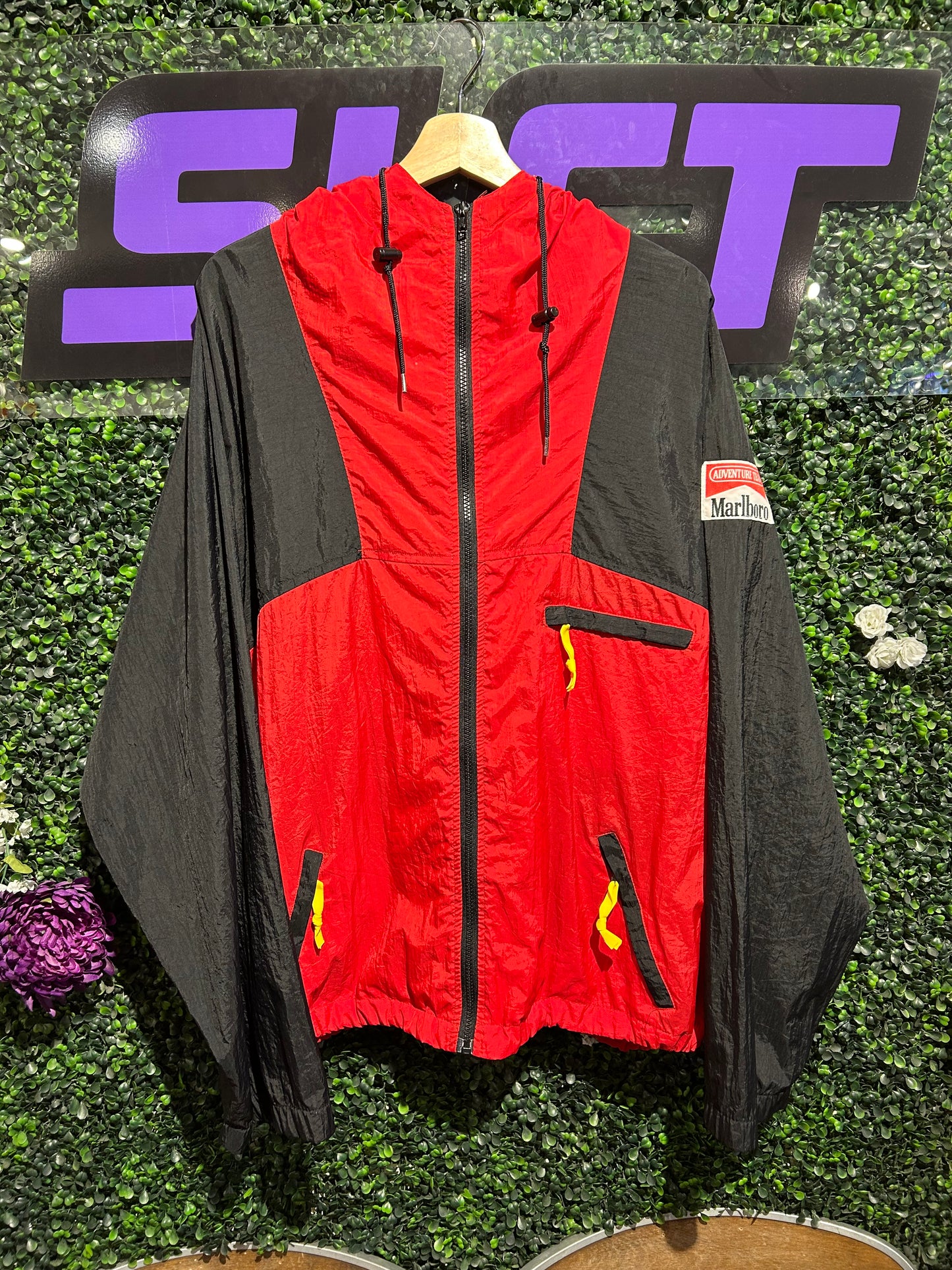 90s Marlboro Zip-Up Windbreaker Jacket. Size XL