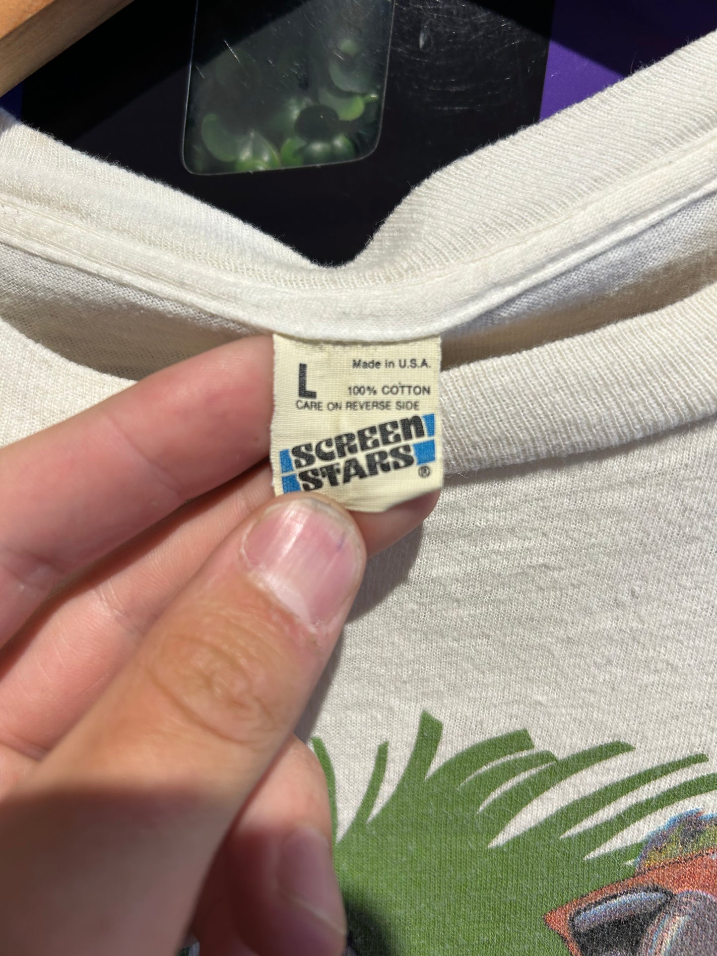1986 Jimmy Buffett With The Coral Reefer Band Tour T-Shirt. Size Medium
