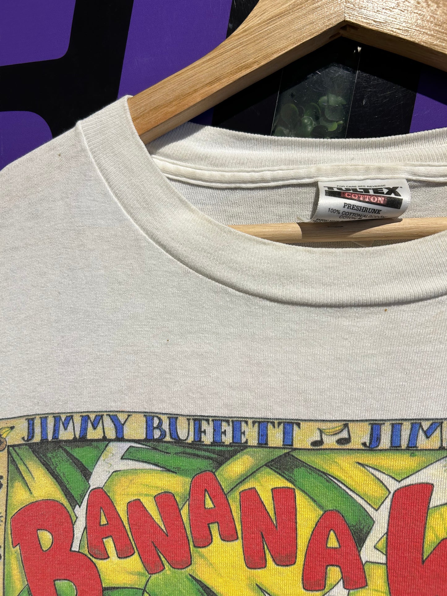 1996 Jimmy Buffett Banana Wind Tour T-Shirt. Size Large