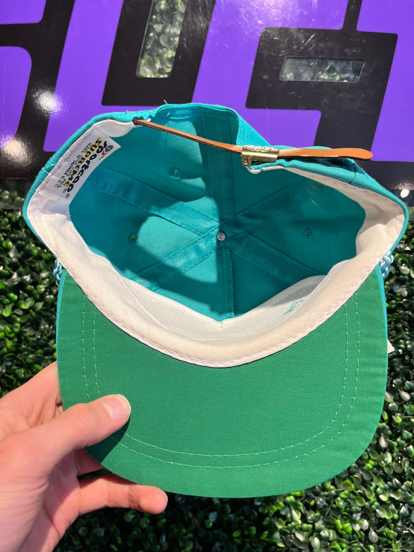 Vintage Summit Construction Hat