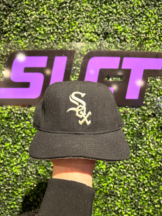 Vintage Chicago White Sox New Era Fitted Hat. Size 7